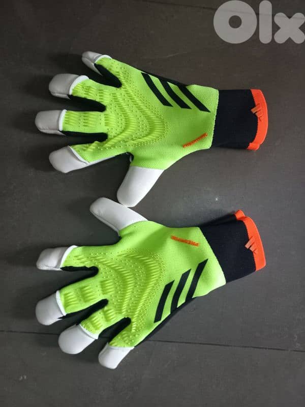 football and gloves shoes nike w adidas w puma كفوف كرة قدم فوتبول 2