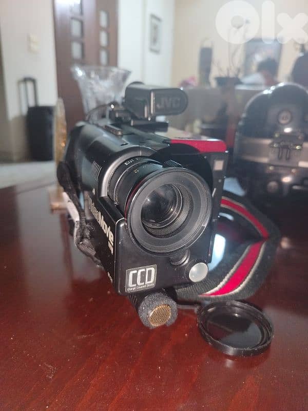 JVC Camera 1976 The Conjuring 2 model 0