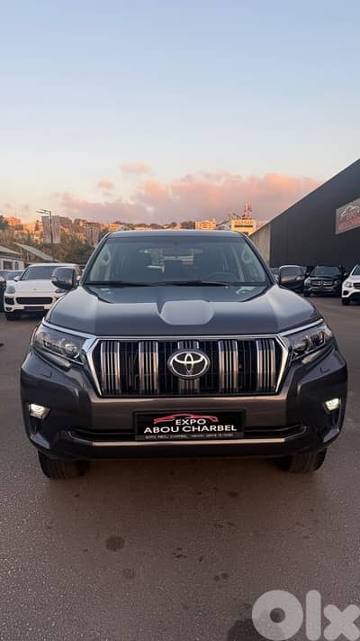 Toyota land cruiser Prado 2022 VX / 19000 Km Only