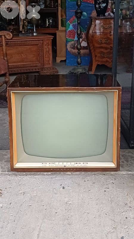antique 0