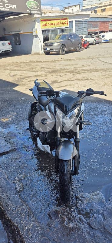 bajaj pulsar 200