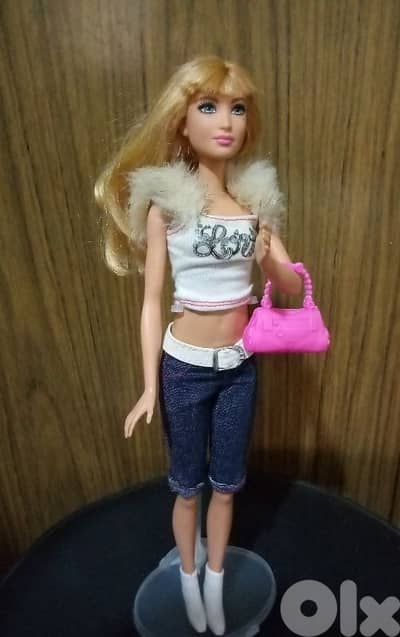 FASHIONISTA:43 REHENA WITH TENUES" blonde Mattel great doll=24$