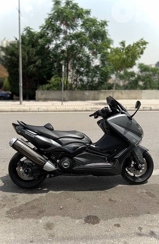 Yamaha tmax 1