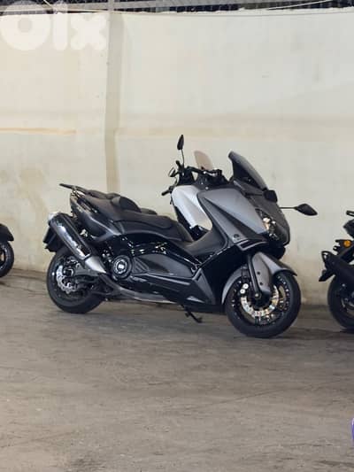 Yamaha tmax