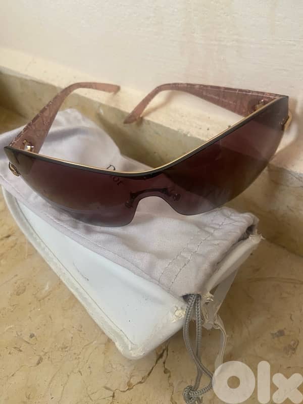 Dior Sunglasses +Dior case and pouch 1