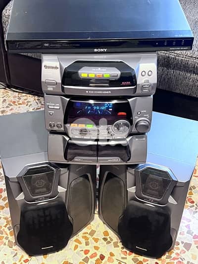 Stereo (Panasonic) + DvD (Sony)