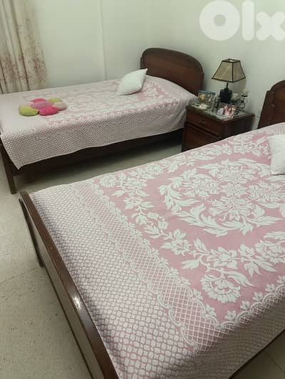 beds mefred nos khashab zayn like new