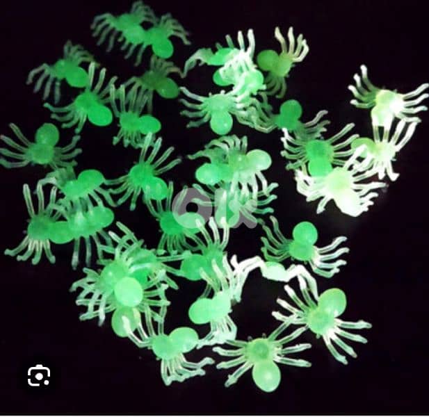 fake luminous spiders 2