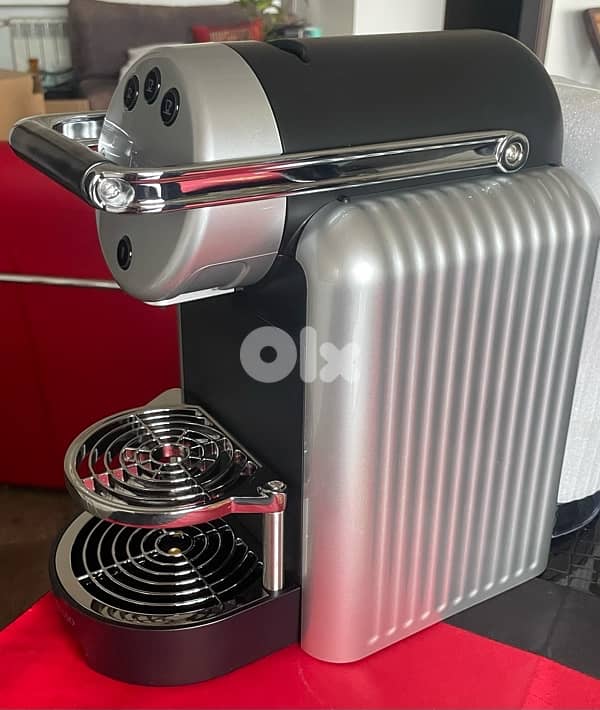 New Nespresso Zenius Aluminium coffee machine 1