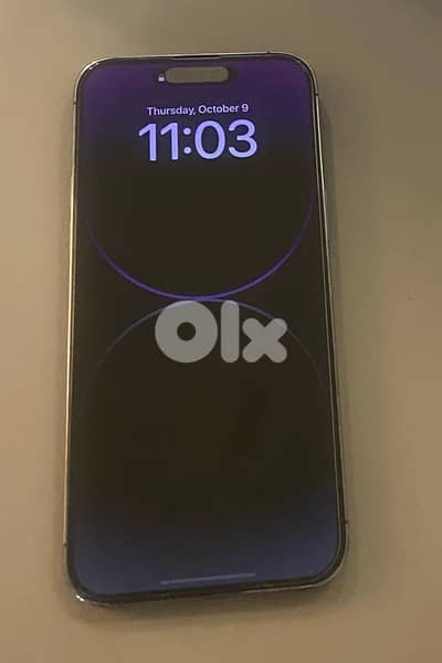 Iphone 14 pro max looks new