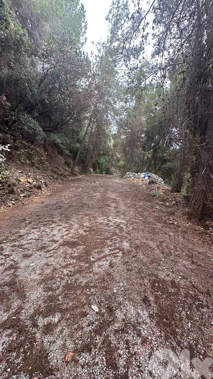 Land for sale in Kfarhbab, أرض للبيع في كفرحباب 2