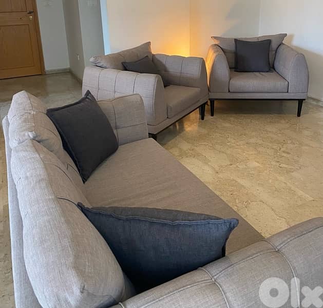 4 Pieces Living Room - غرفة جلوس ٤ قطع 4
