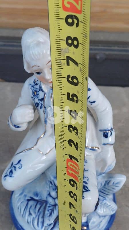 antique 7