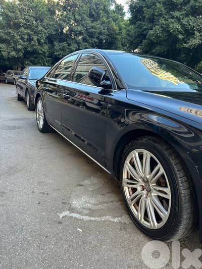 Audi A8 2012