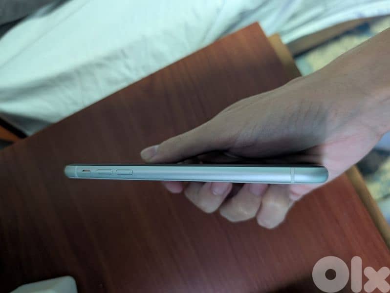 iphone xr 4