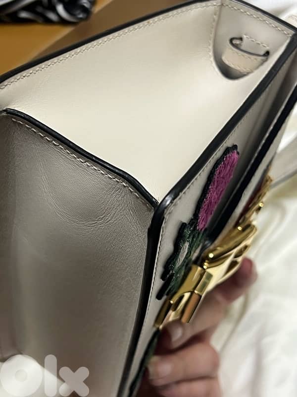Gucci Bag with strap 11