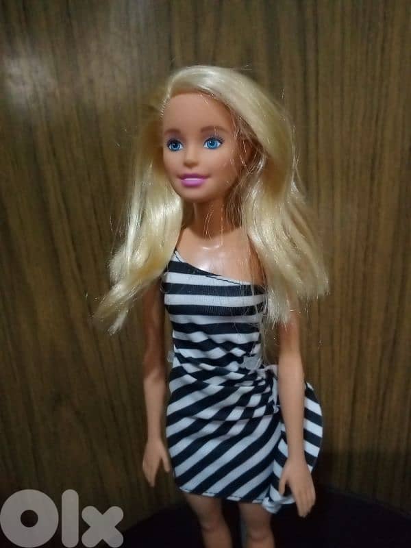 BARBIE ANNIVERSARY 60th BLACK &WHITE STRIPED Mattel 2019 new doll=22$ 3