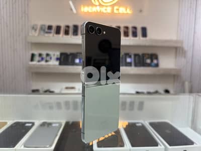 Samsung Z Flip 5 512Gb No Custom ( BALA JOMROK) - Mint Condition