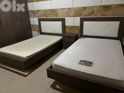 full kidsbedroom with mattress