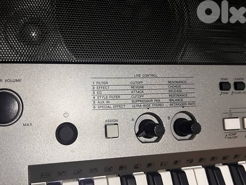 Yamaha psr-E443 4