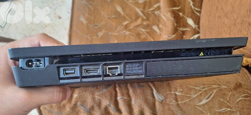 PS4 Slim 500GB 1