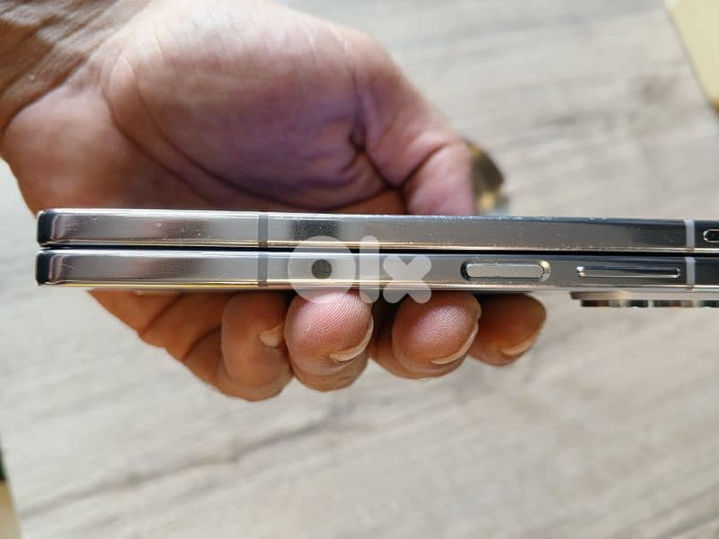 Samsung fold 5 ( 2 lines) 512gb 5