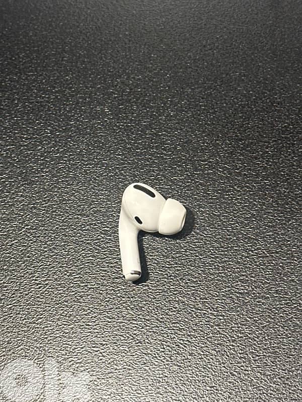 airpods pro left earpiece 0