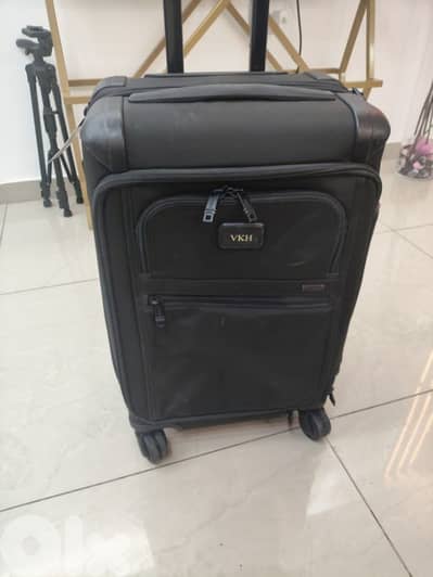 Tumi luxurious 3 Tumi travel Bags-Rarely used, perfect condition