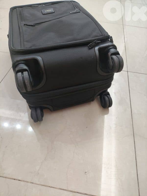 Tumi luxurious 3 Tumi travel Bags-Rarely used, perfect condition 1