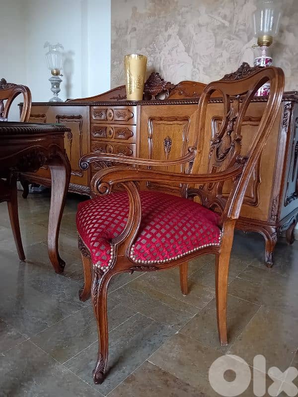 Dining room full set 8 chairs لأسبوع فقط 6