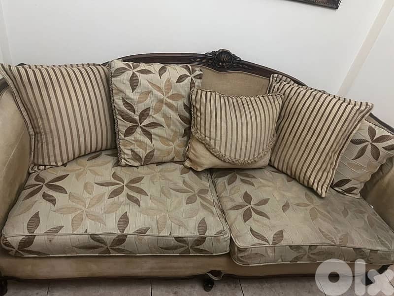 living room 0