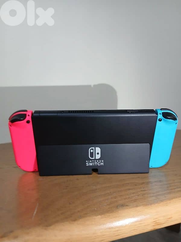 Nintendo Switch Oled Used one Month with 3 games 2
