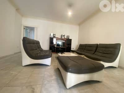 Apartment for rent in Ain Al Mraisehشقة للإيجار في عين المريسة