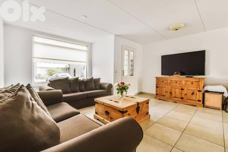 SUPER CATCH ! MAR ELIAS PRIME LOCATION  (300SQ) 3 BEDS (MA-164) 0