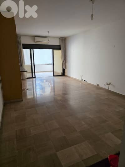 SUPER CATCH !! APARTMENT IN AIN EL MRAISSEH PRIME (130SQ) , (AM-236)