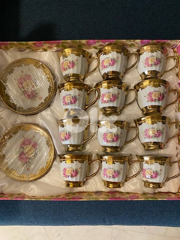 Antique coffee cups 03552303 1