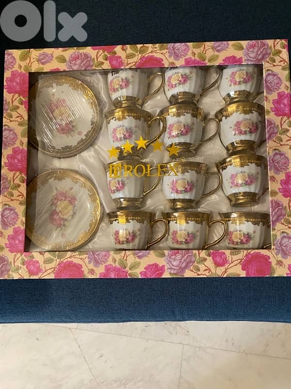 Antique coffee cups 03552303 2