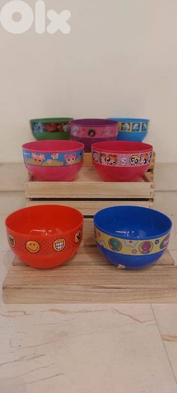 dinner ware plastic