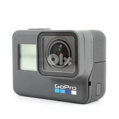go pro hero 6 (waterproof) with bag and many accessories
