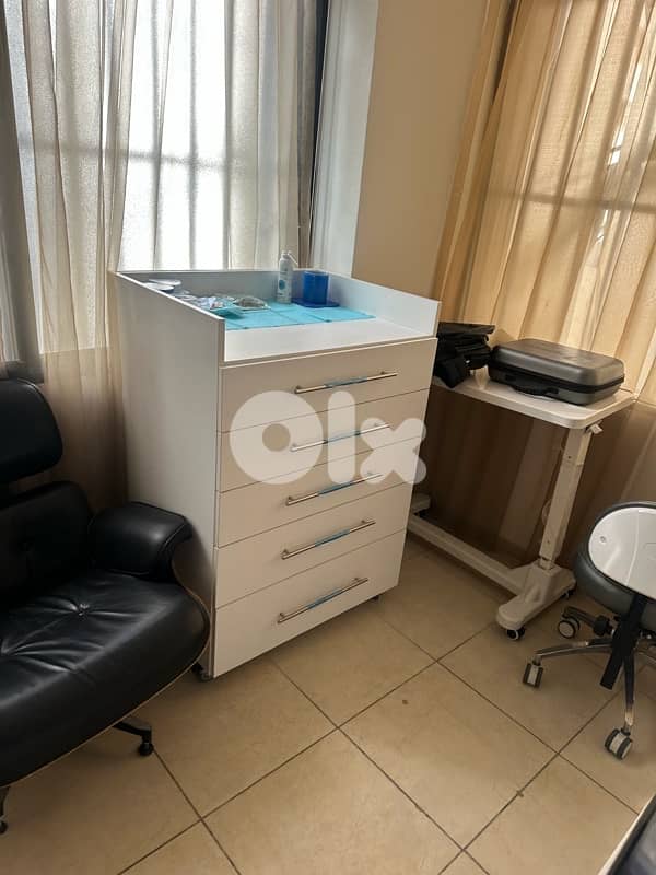 office desks  and cabinets 6