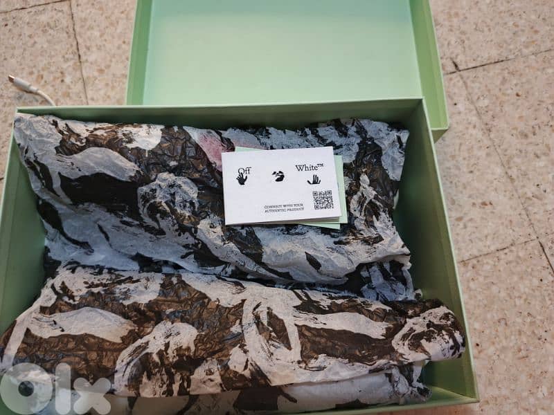 Off-White sneakers 3