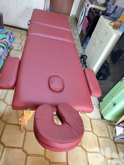 Massage / Physiotherapy Bed