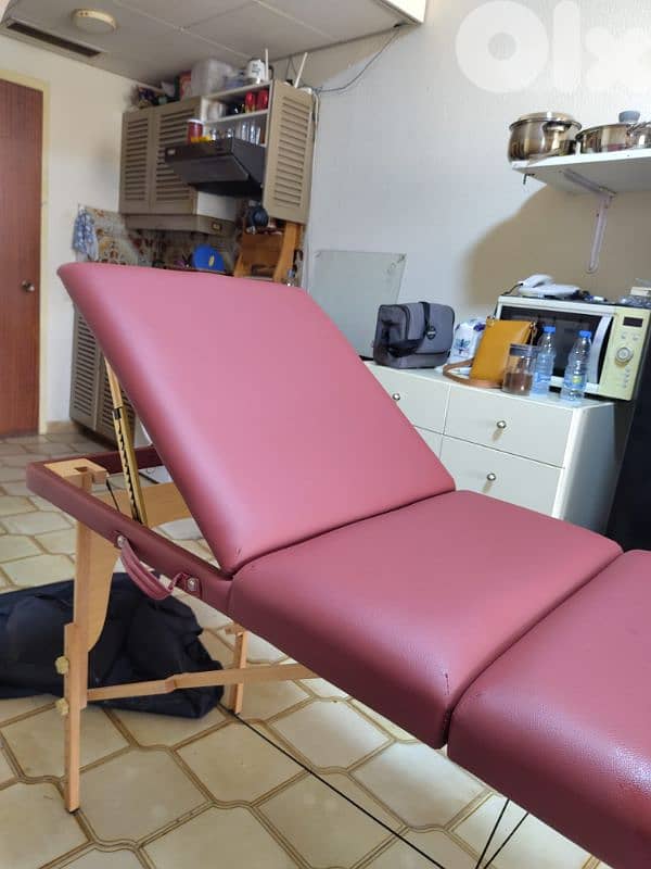 Massage / Physiotherapy Bed 2