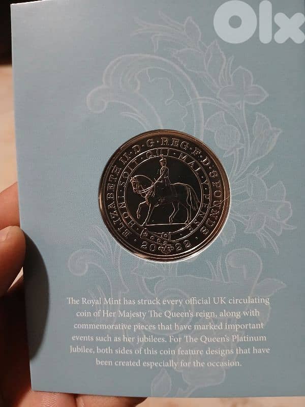 Elizabeth Medal Size  4 cm  مدالية حجم كبير جديدة بالمُغلّف نادرة 2