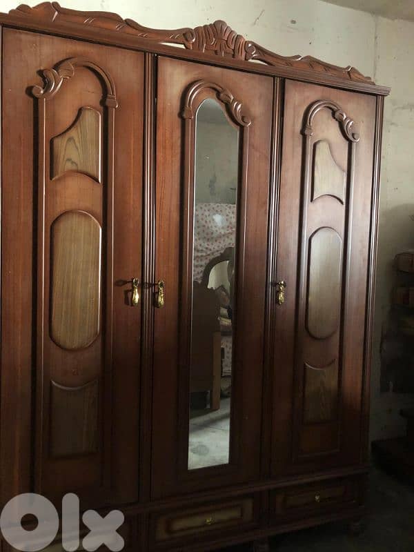 اوضة نوم خشب زان ولاتي كلا تختين 1