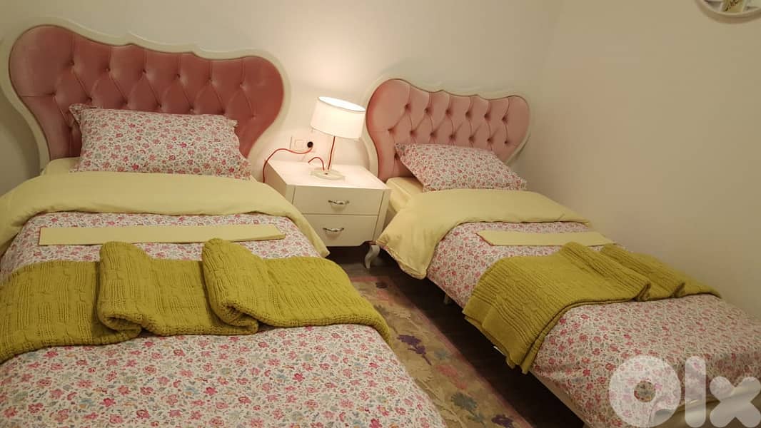  Bedroom Set for Sale – White & Pink 1