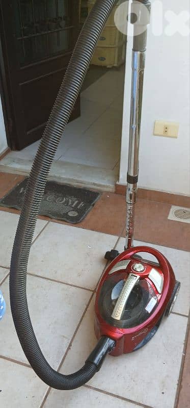 vacuum cleaner 3