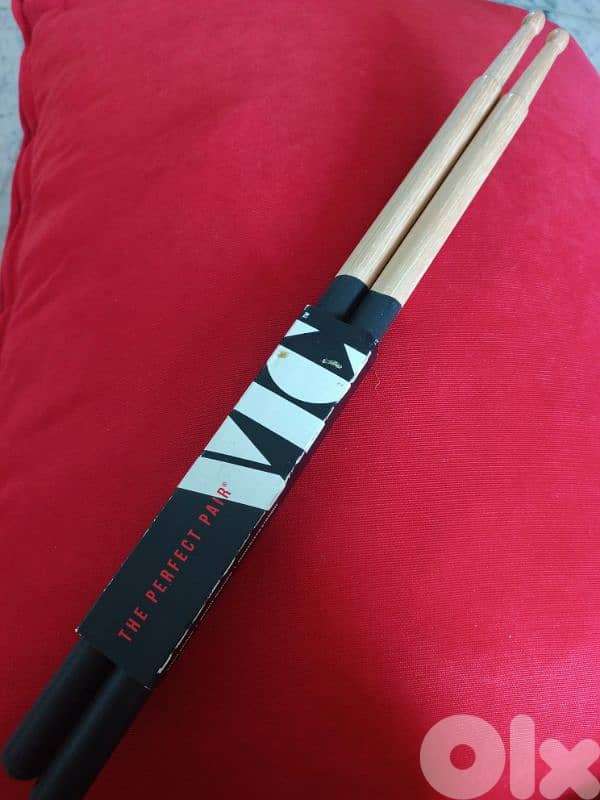 Vic Firth 5B Drumsticks 0