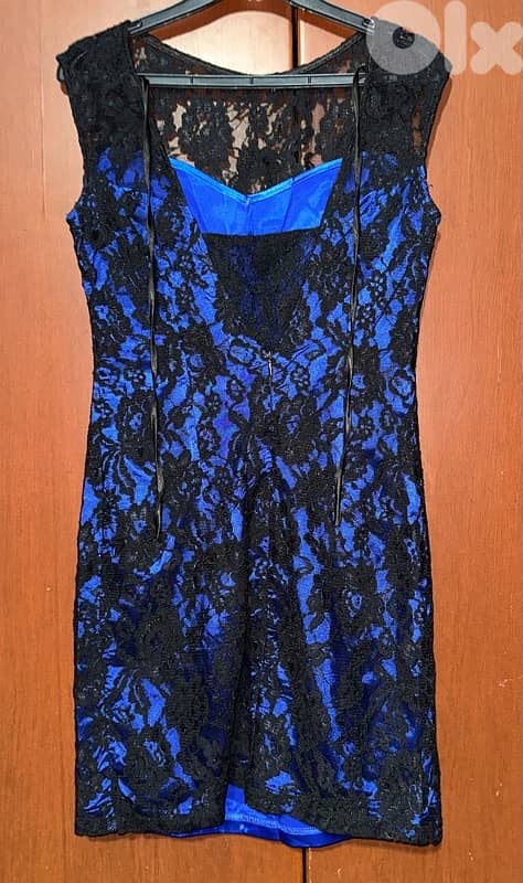 black and blue dress 2
