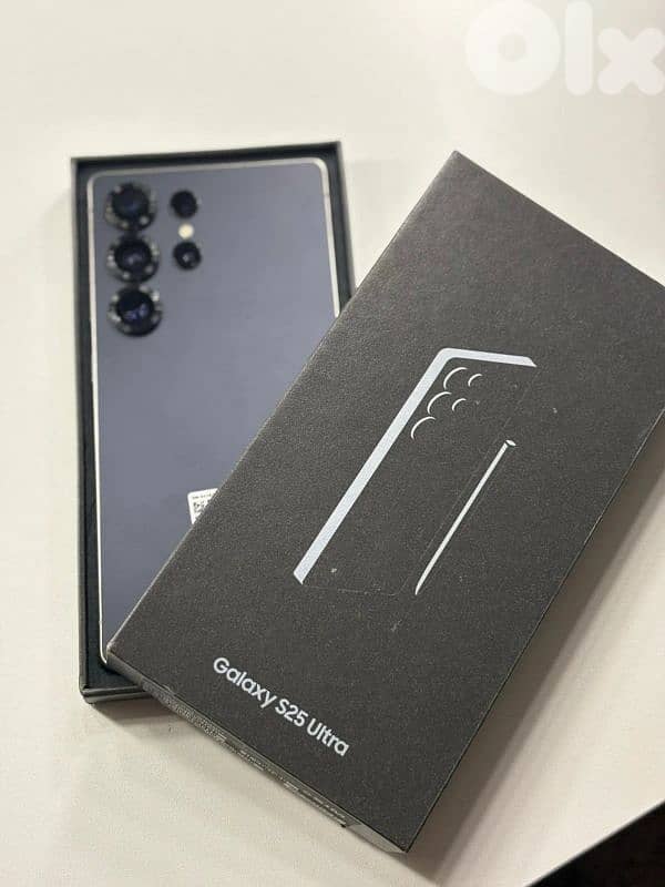 Samsung Galaxy S25 Ultra 512GB 0